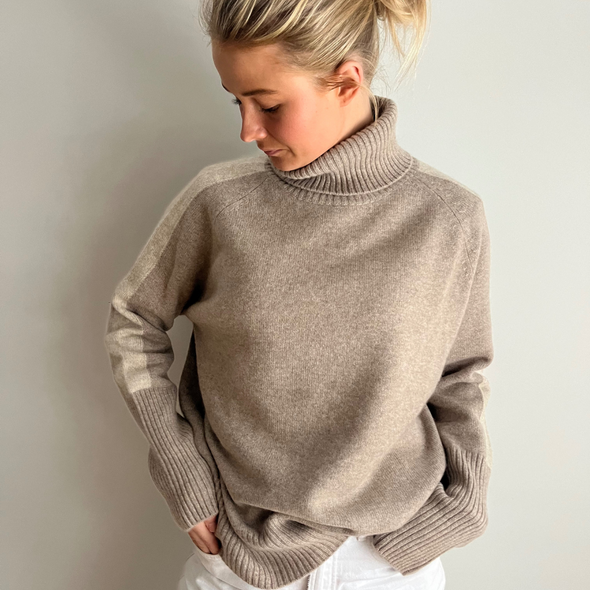 New Rollneck jumper - Sand / Lyssand