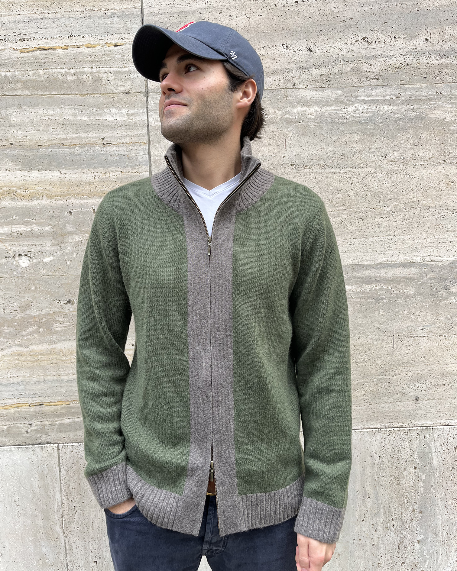 August Cardigan - Navy / sand colours