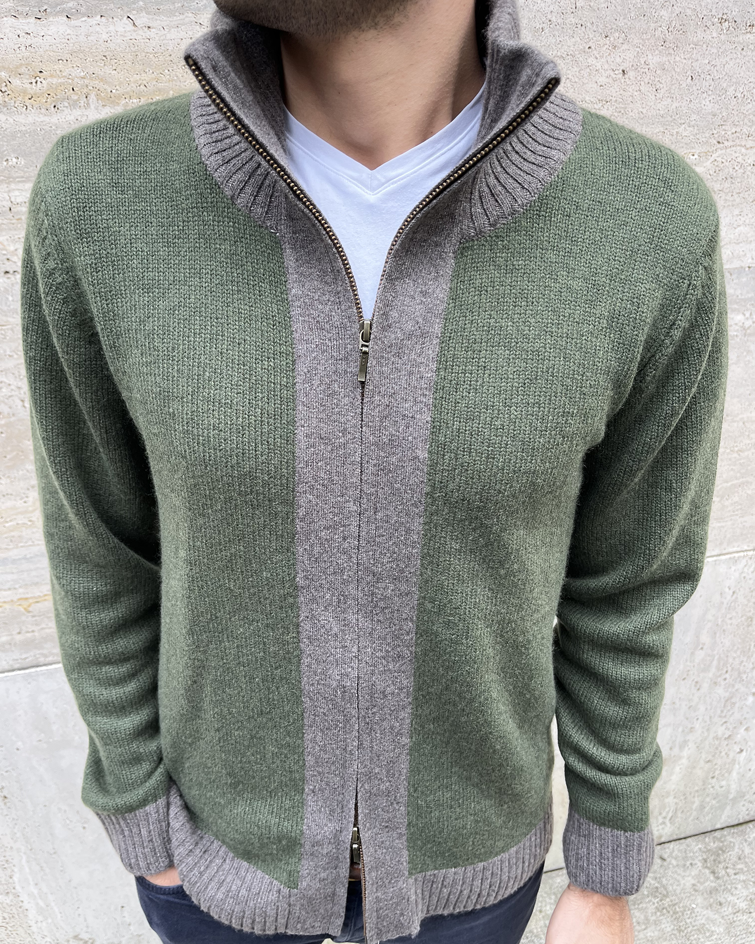 August Cardigan - Navy / sand colours