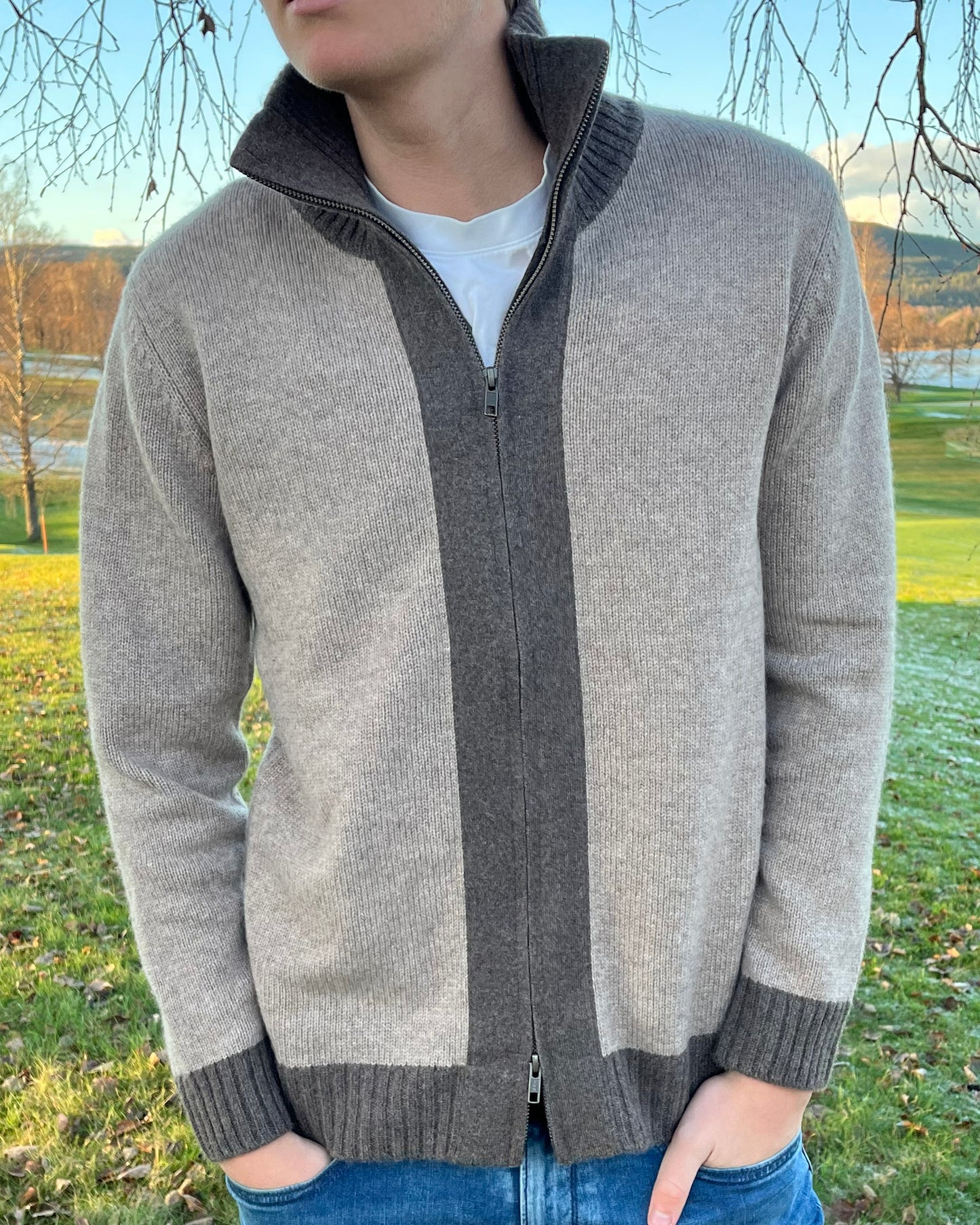 August Cardigan - Sand/ sandfarger