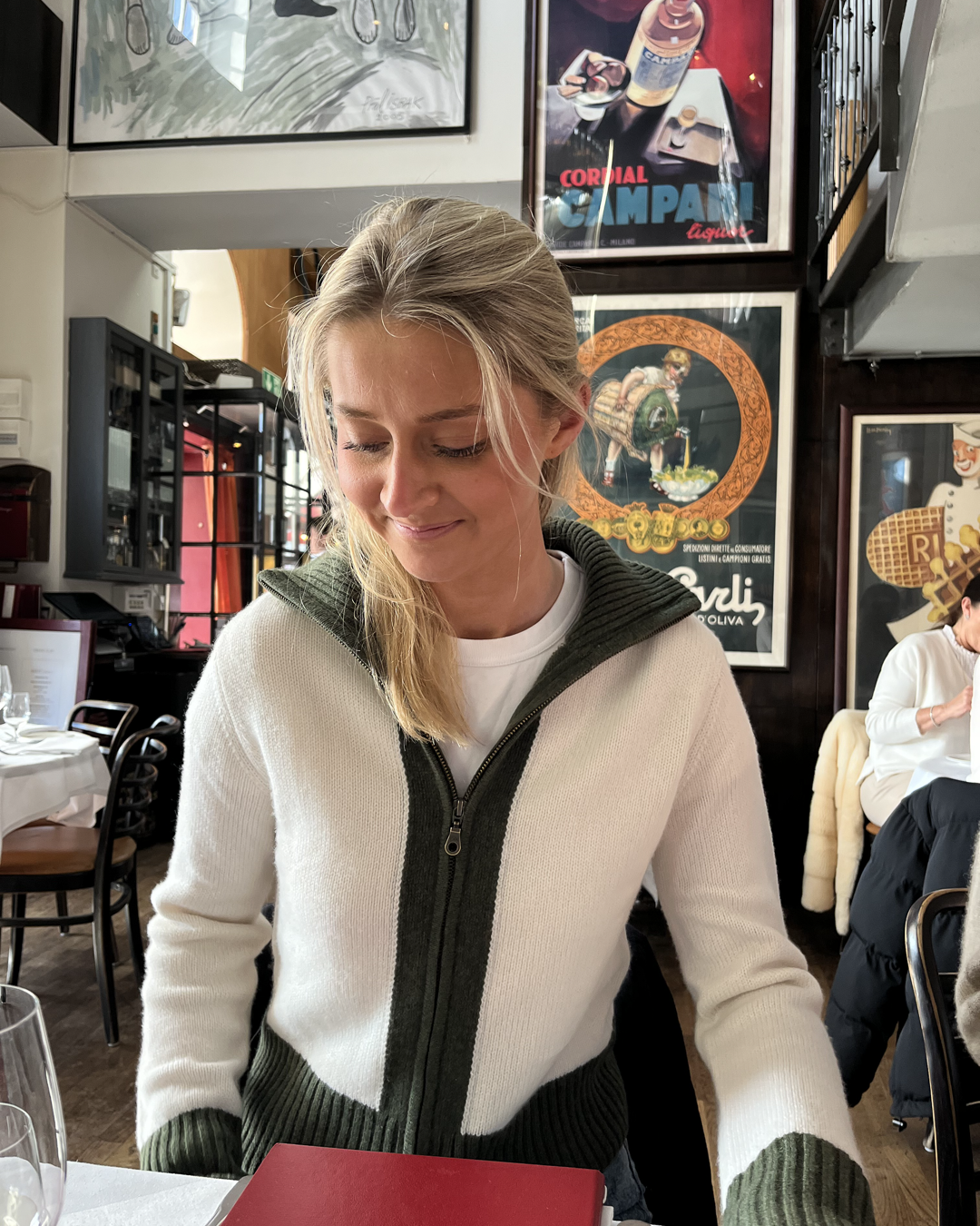 Contrast cardigan offwhite / oliven