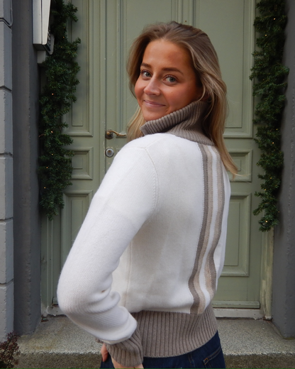 PRE ORDER Contrast cardigan offwhite / sandfarger