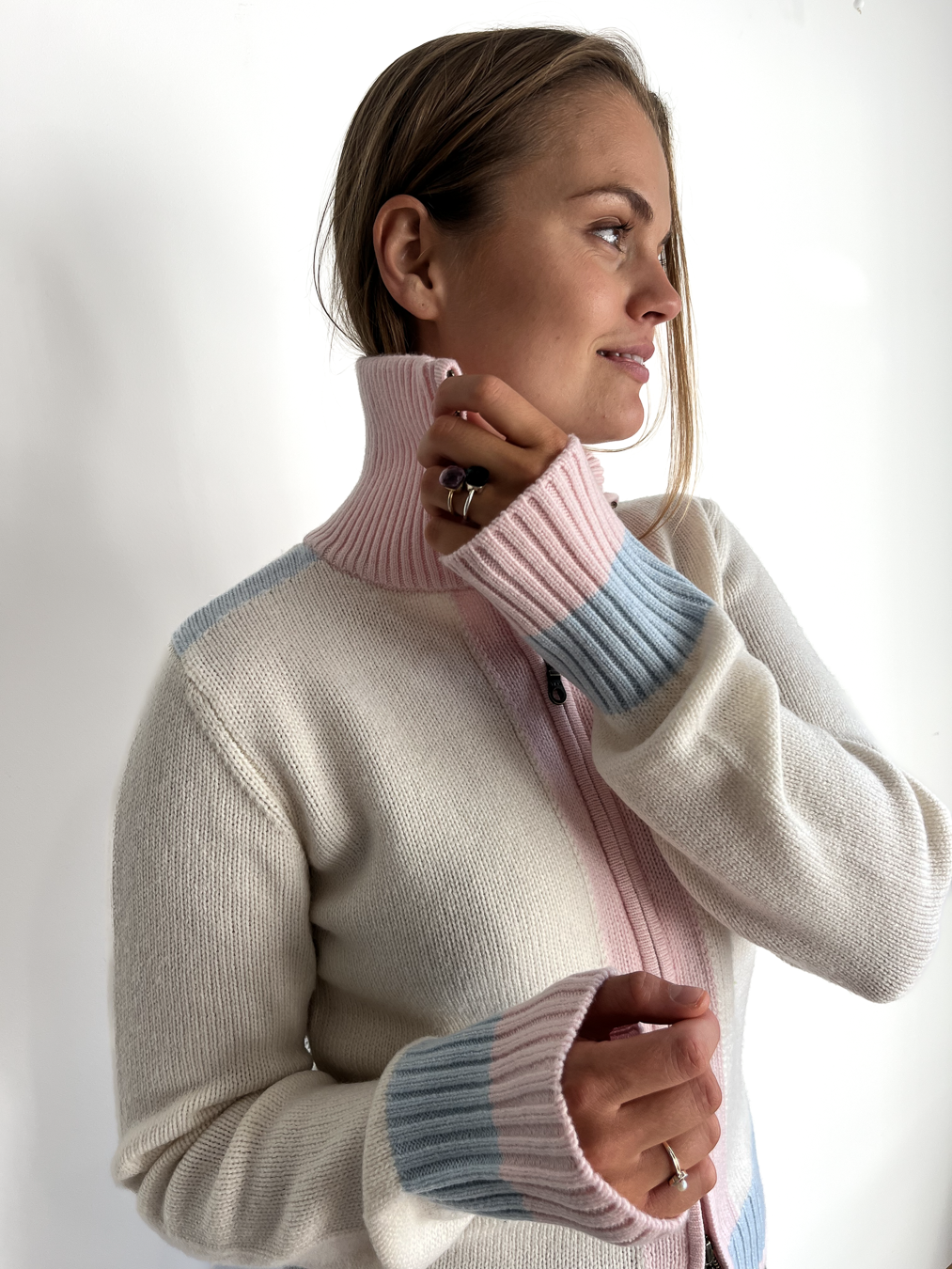 Contrast cardigan Offwhite/lyserosa/lyseblå