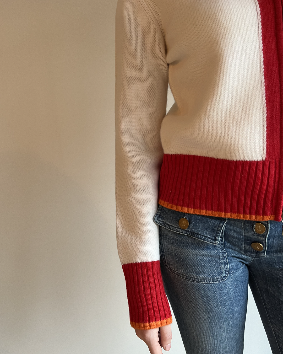 Contrast cardigan offwhite/rød/oransje rainbow