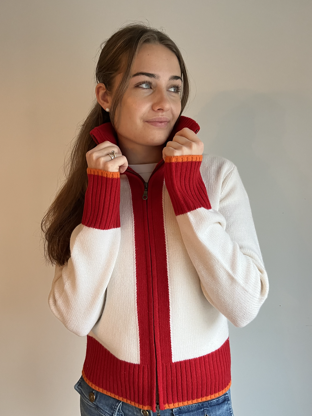 Contrast cardigan offwhite/rød/oransje rainbow