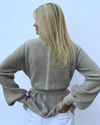 Spoonie Cardigan - Sand/lyssand