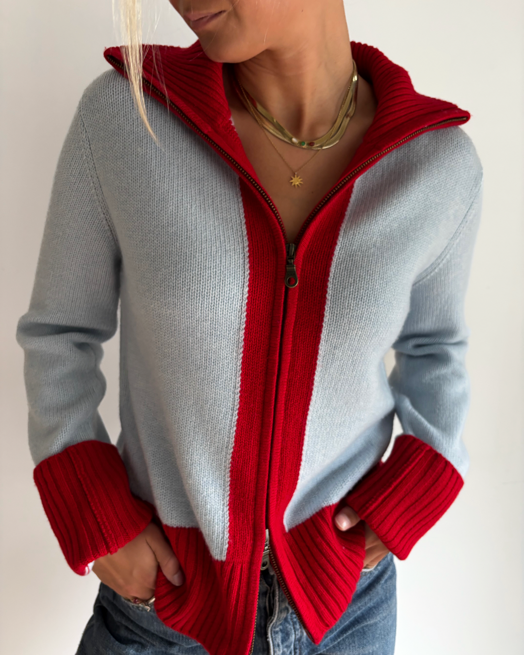 Contrast cardigan Lyseblå/rød/offwhite