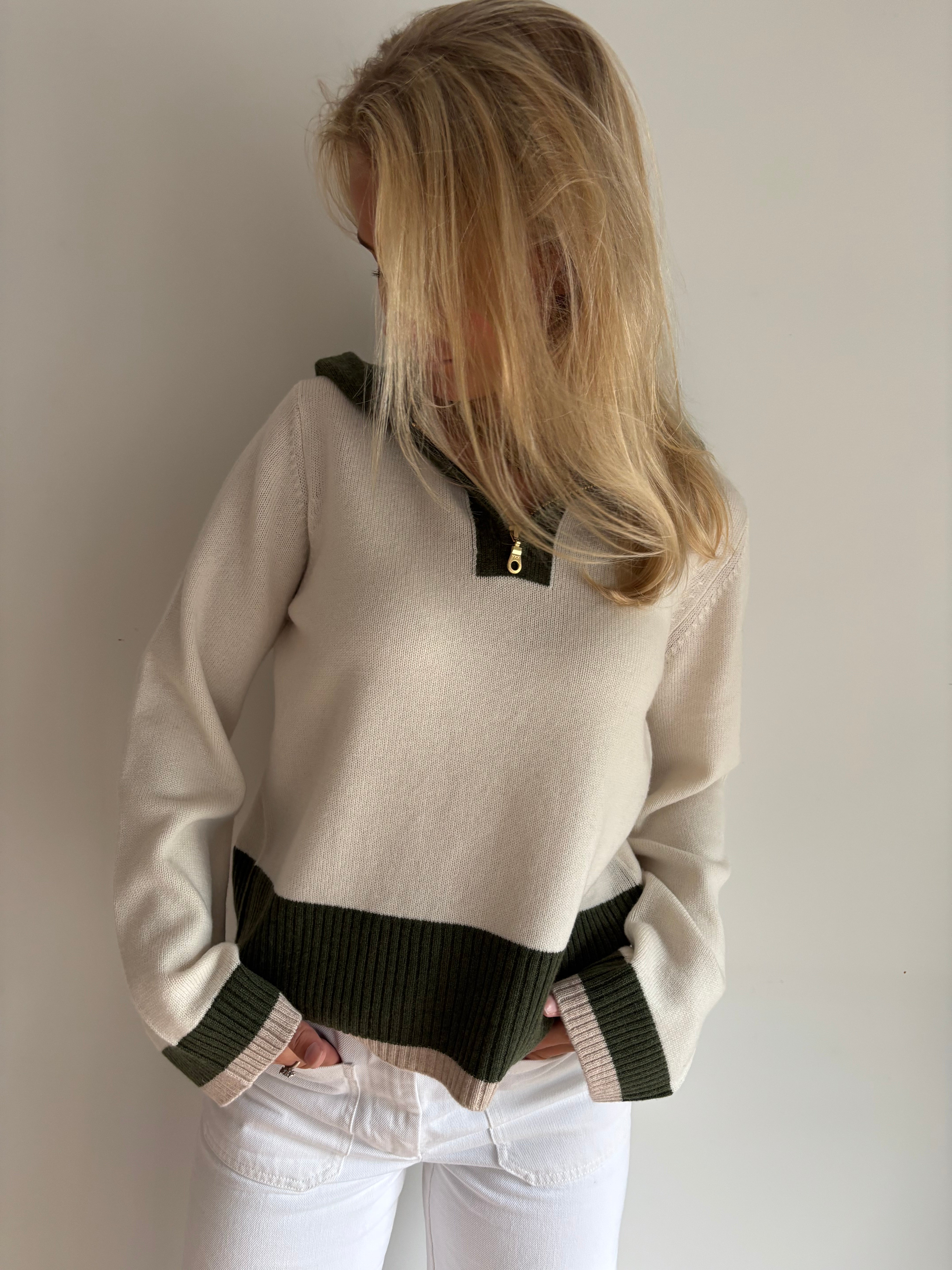 Vilma hettegenser Offwhite/oliven/sand