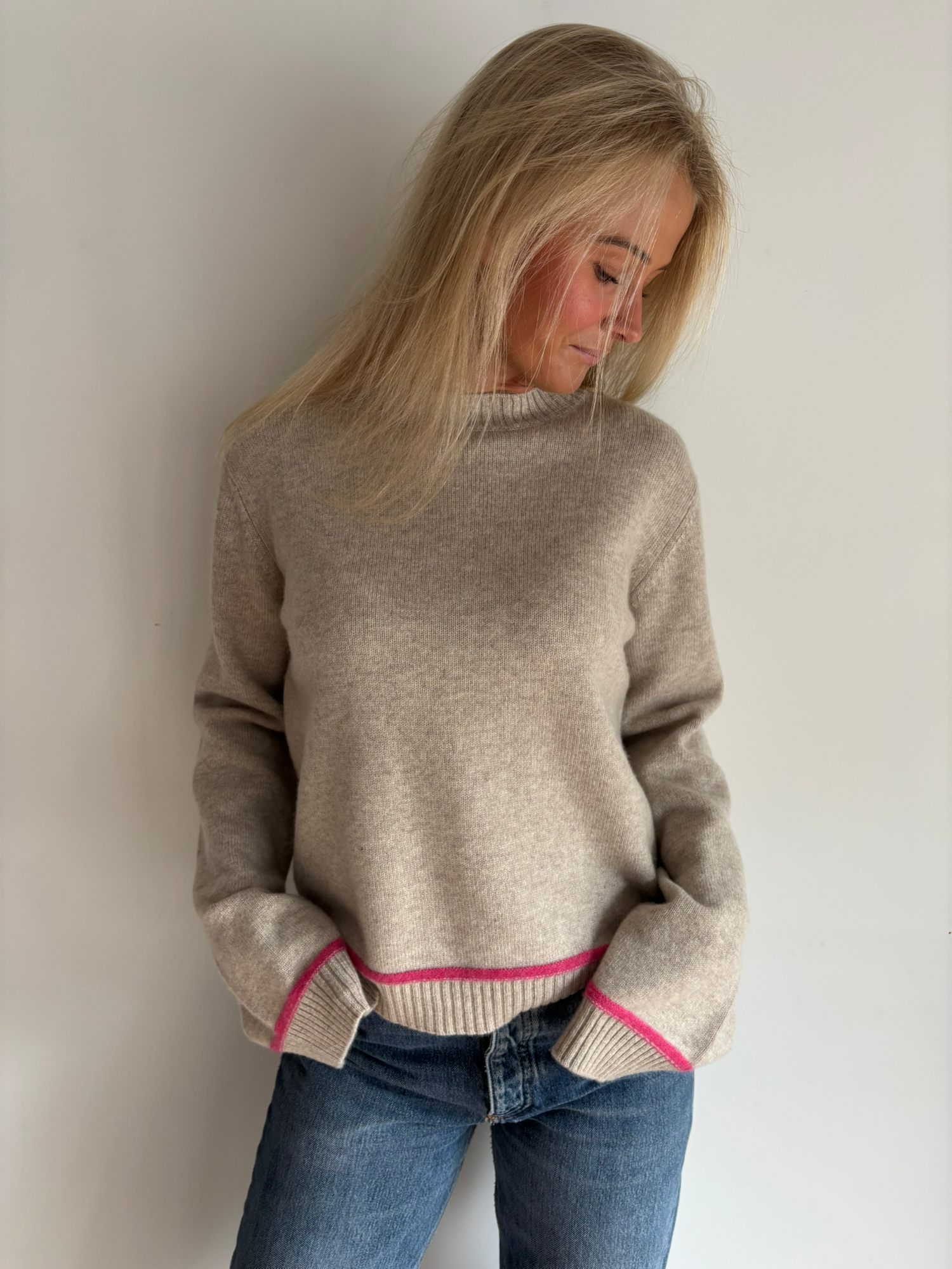 Round neck kashmir - Sand/knallrosa