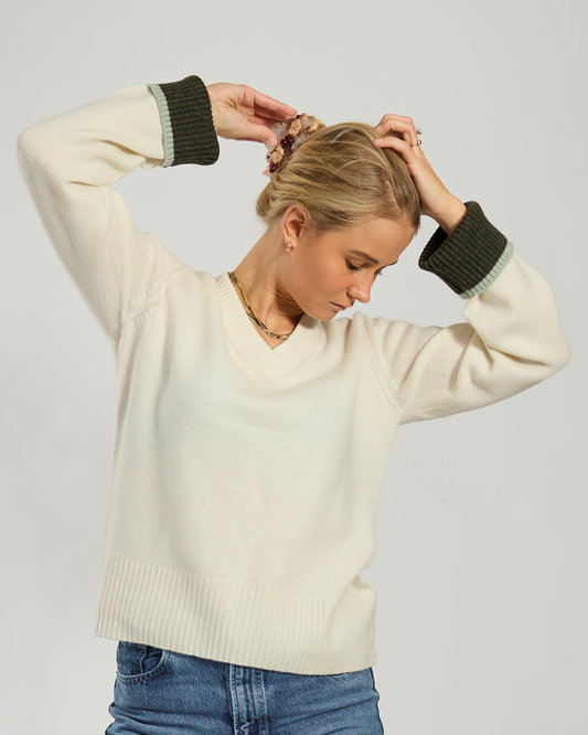 Lydia V-neck Offwhite/oliven/lysegrønn