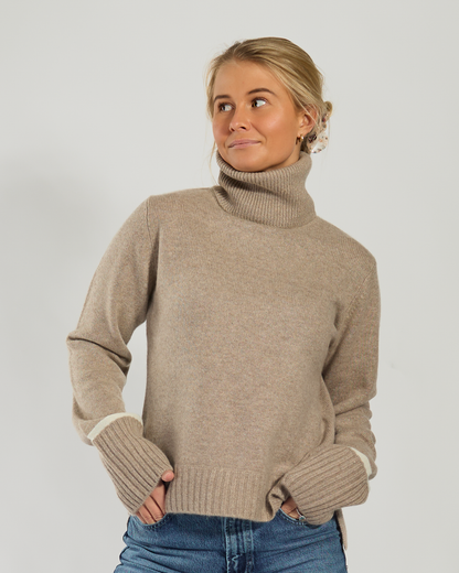 Roll neck jumper - Sand/offwhite