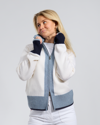 Contrast cardigan Offwhite/dueblå/navy overstock
