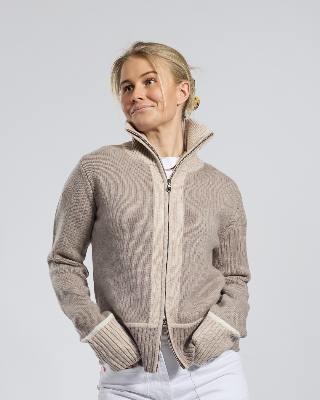 Contrast cardigan Sand/ lys sand/offwhite
