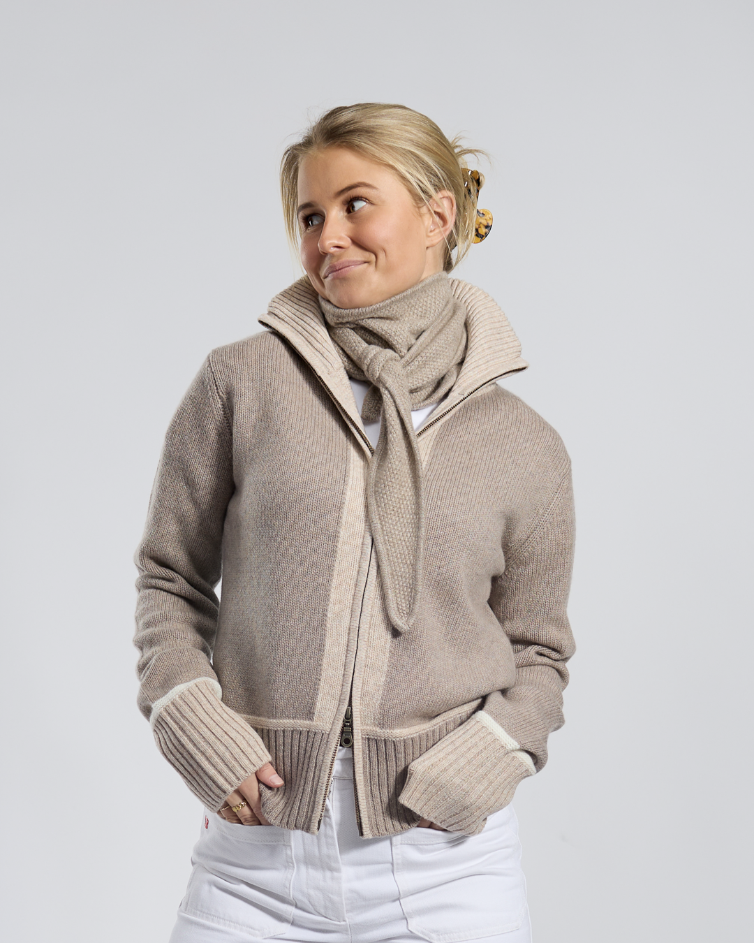 Contrast cardigan Sand/ lys sand/offwhite