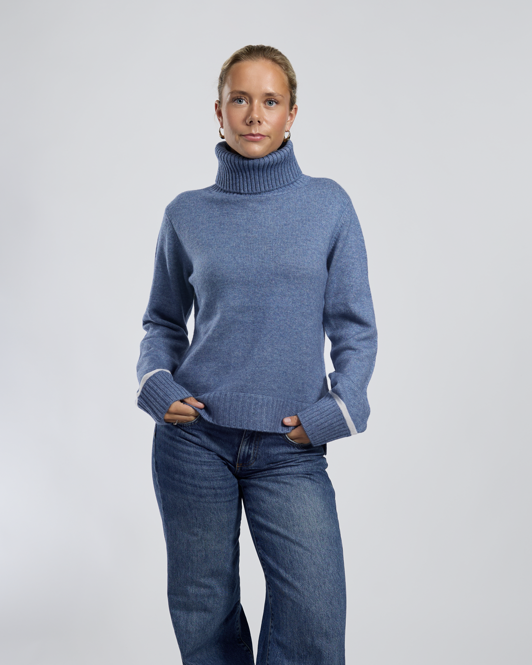 Roll neck jumper - Denimblå/offwhite