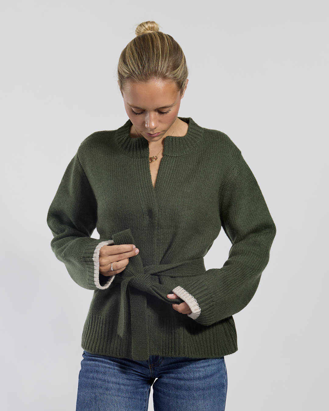 Floor cardigan oliven/lyssand