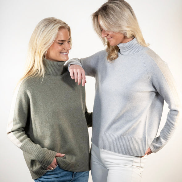 New Rollneck jumper - Lyseblå/sand