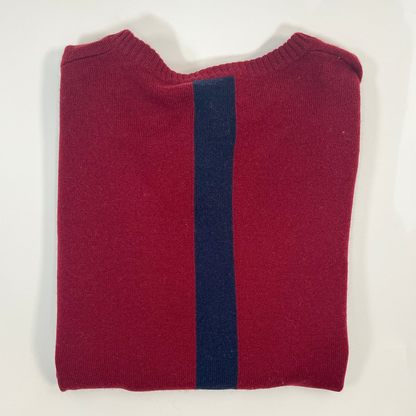 Round neck burgunder / navy