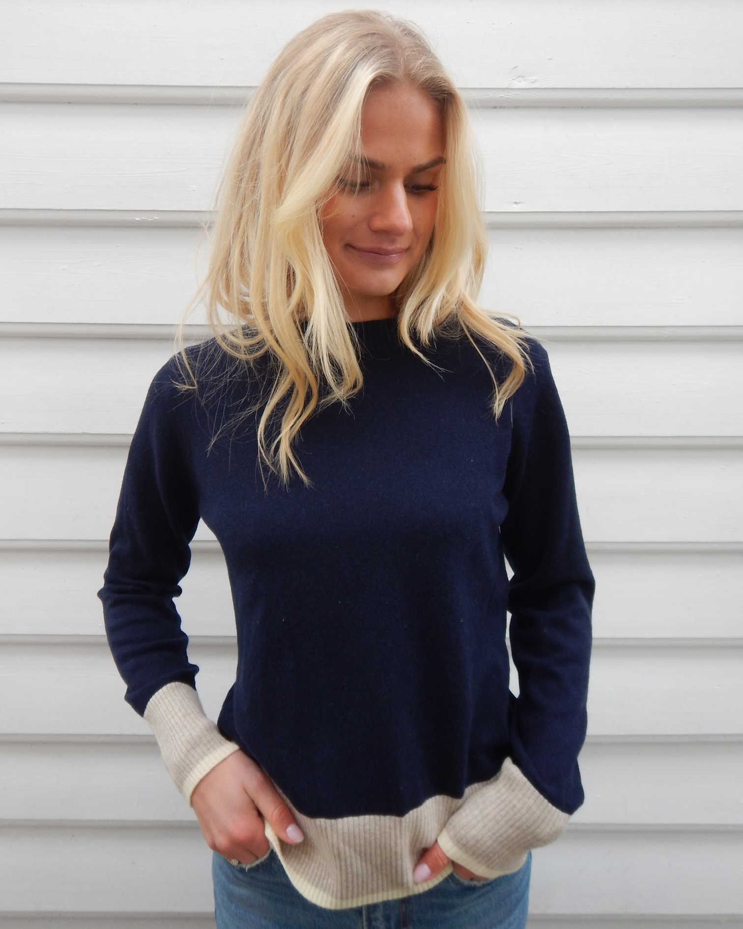 PRE ORDER Nicky round neck kashmir - Navy/sand/lysegul