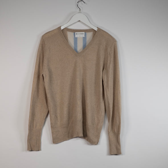 V- neck sand kashmir