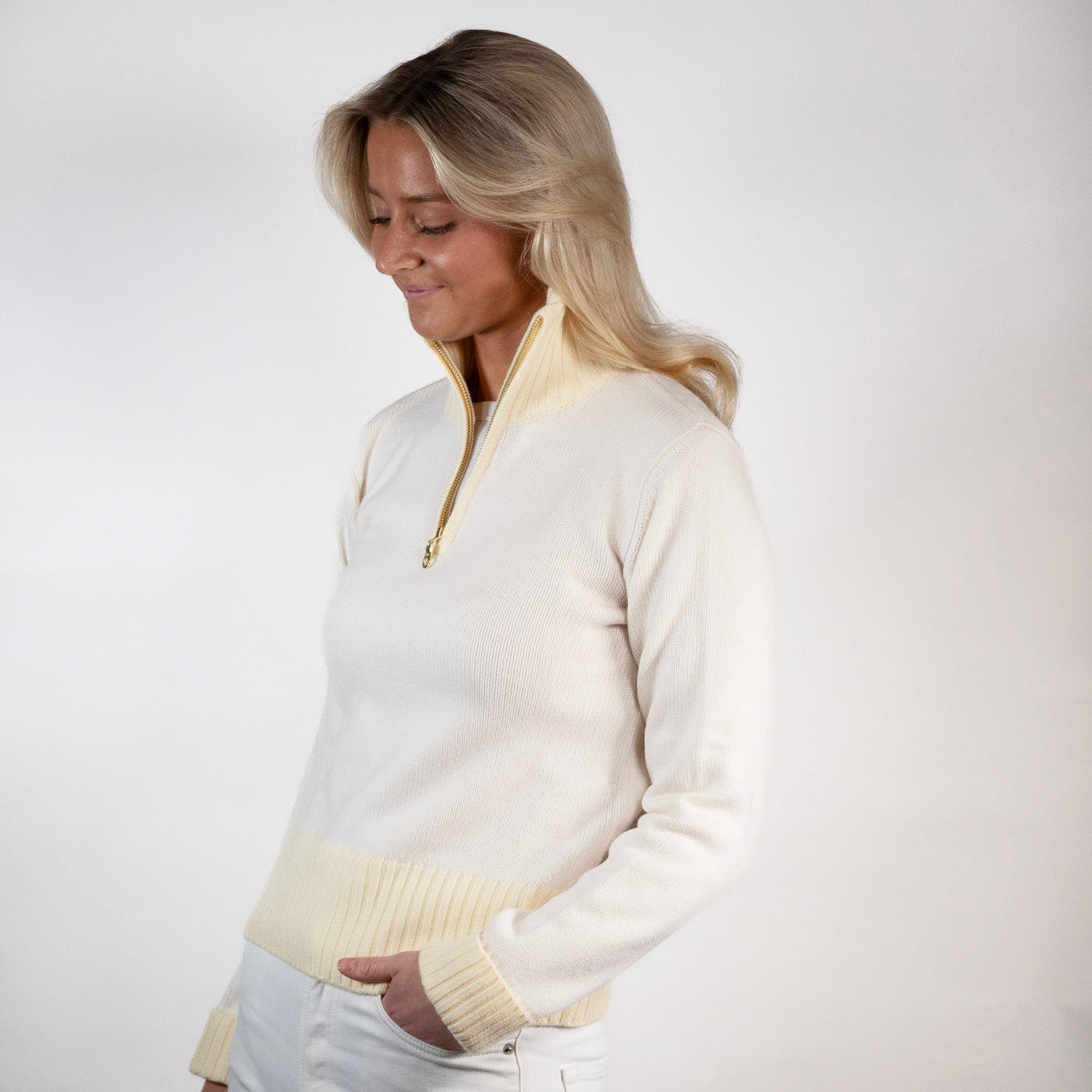 Zip Offwhite / lysegul