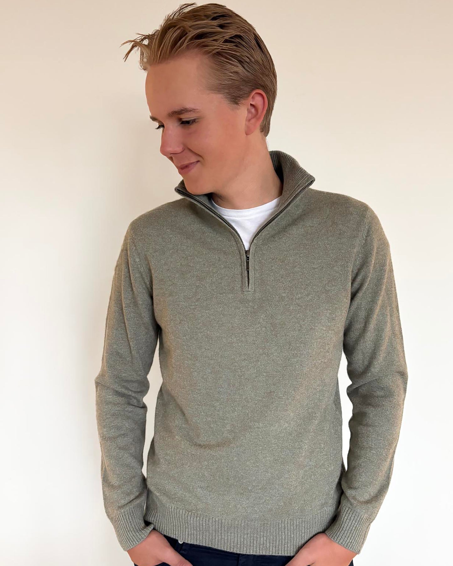 Christian half zip herre kashmir - lys oliven/sand