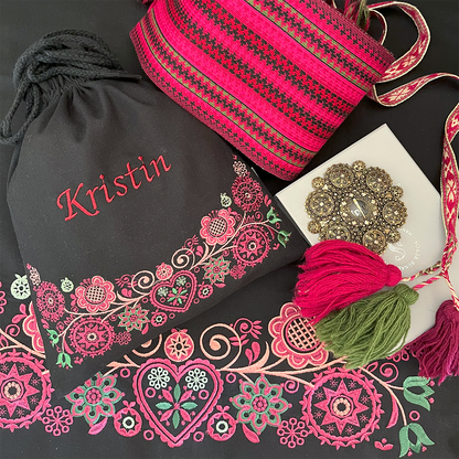 Bunadssett 3 poser i svart - burgunder/rosa/grønn