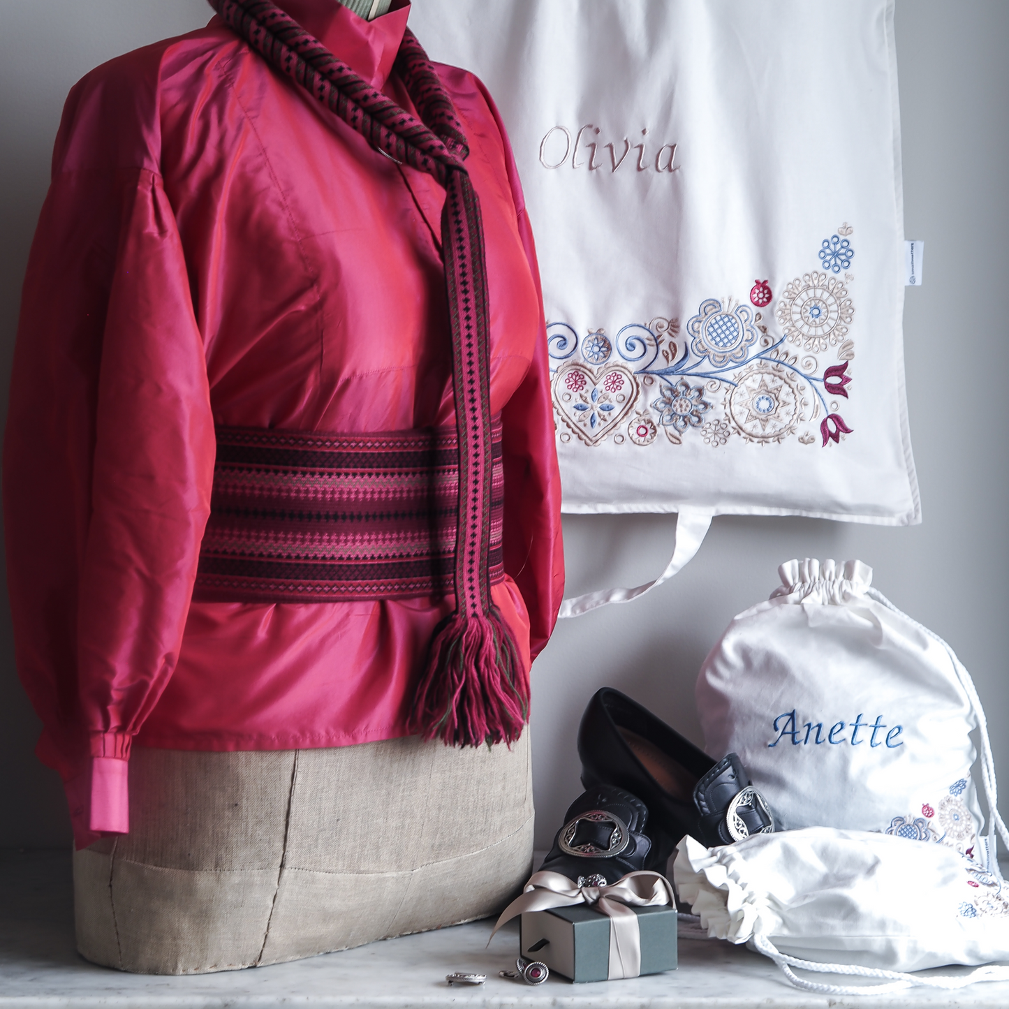 Skjortepose hvit - sand/pastell