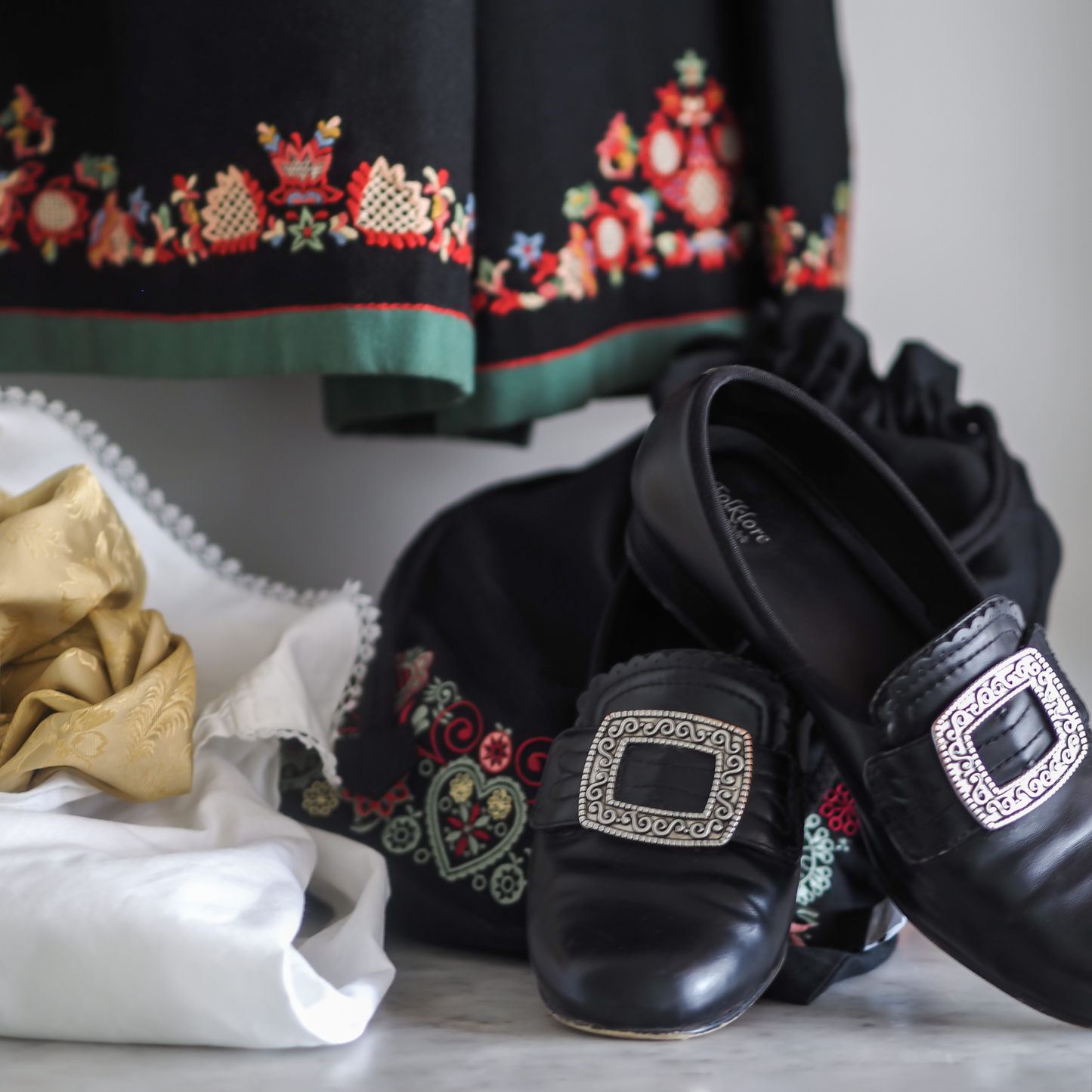 Skopose svart - grønn/rød